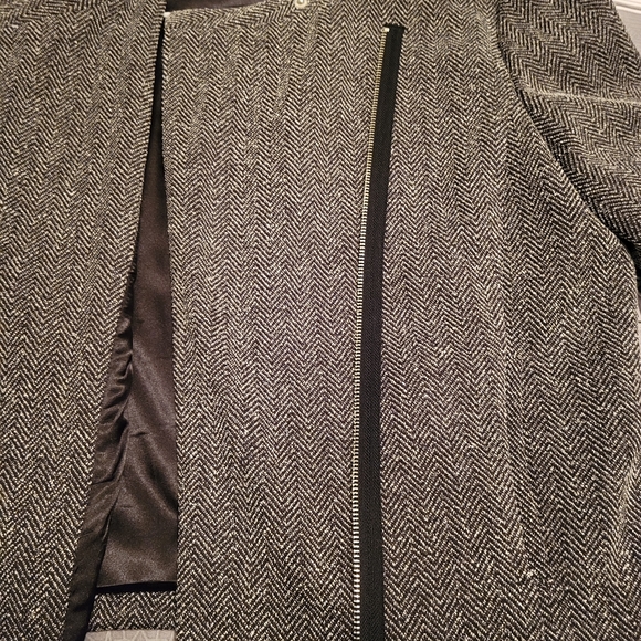 Jacket - Picture 5 of 7